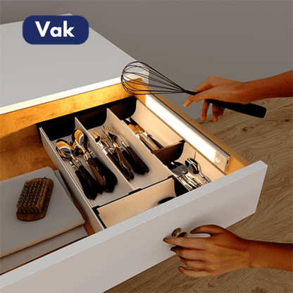 LumiSense™ – Lampada LED Magnetica Intelligente