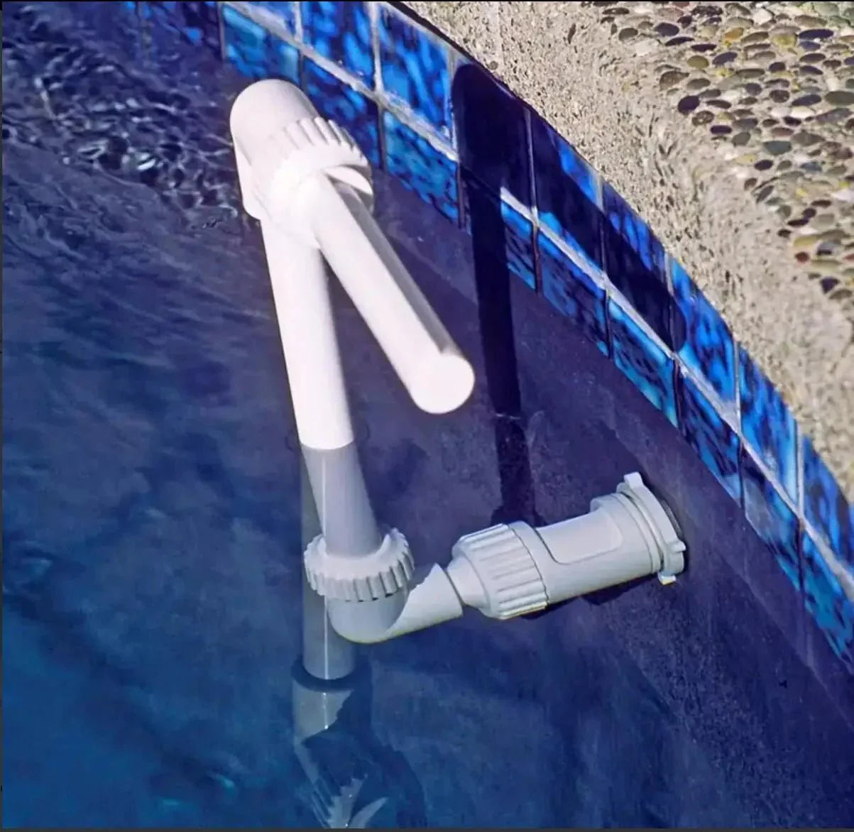 HydroJet™ – Fontana Regolabile per Piscina con Attacco di Ritorno